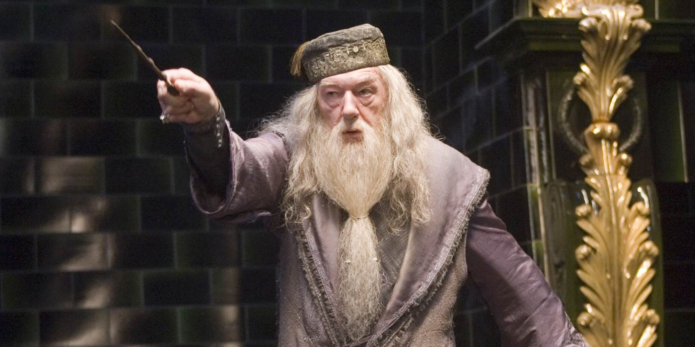 Dumbledore-in-Harry-Potter-and-the-Order-of-the-Phoenix.jpg