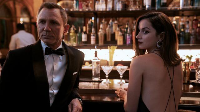 https___specials-images.forbesimg.com_imageserve_5f50f0a1df04342bf867d9a3_Daniel-Craig-and-Ana-De-Armas-in--No-Time-to-Die-_0x0.jpg_cropX1=0&cropX2=1920&cropY1=0&cropY2=1080.jpg